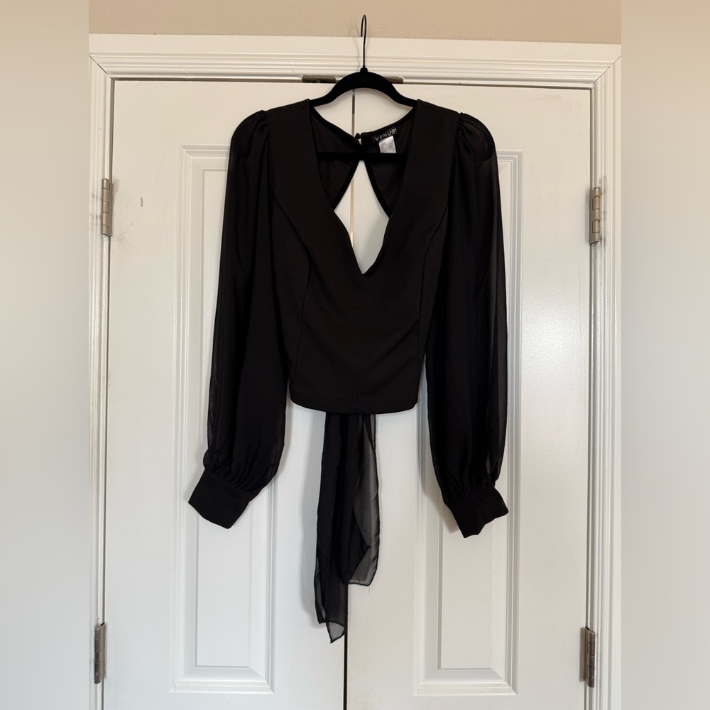 Venus Black Long Sleeve crop top Sheer sleeves SZ L long tie in back Open back